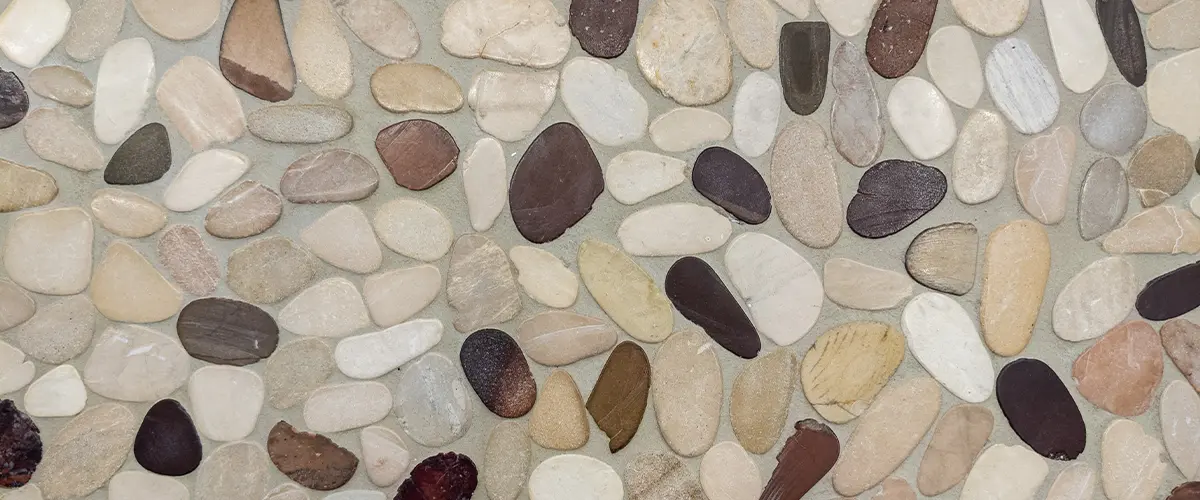 mosaic tile floor pebbles